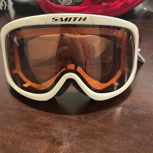 Smith goggles